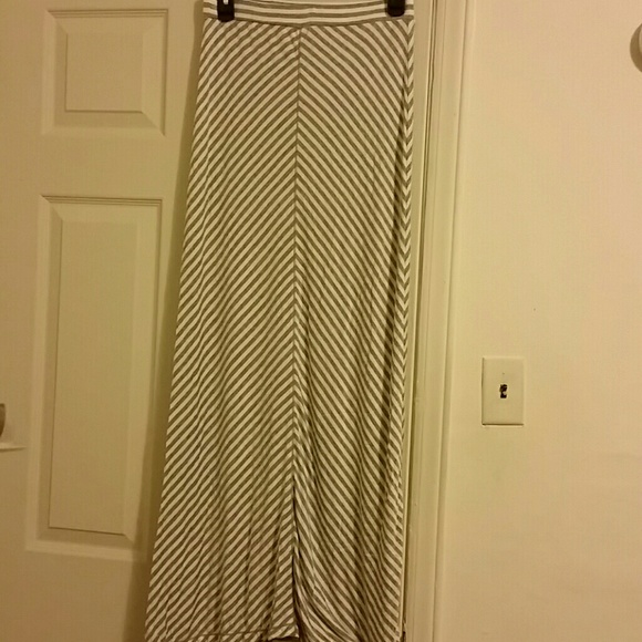 Sophie Maxi skirt
