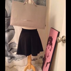 BCBG MaxAzria A-line skirt 👗