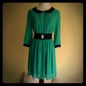 Green long sleeve forever21 dress