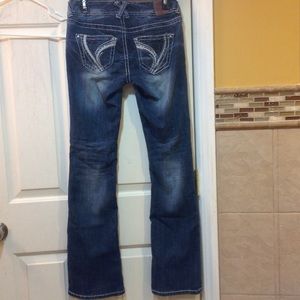 Ariya boot cut jeans size 5/6 medium wash