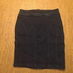 Denim slit pencil skirt.