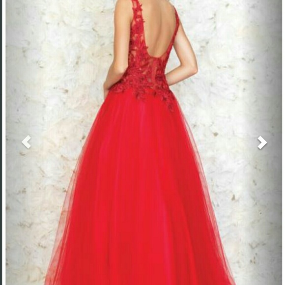 Madison James Gown for exposure dress available t - Picture 3 of 4