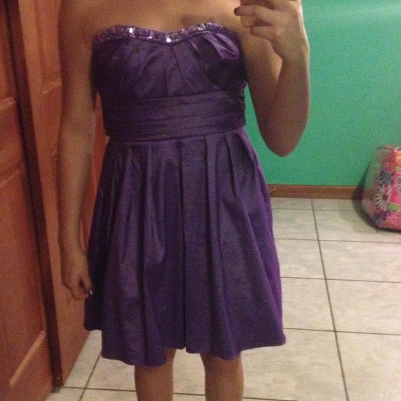 Party dress - Picture 1 of 1