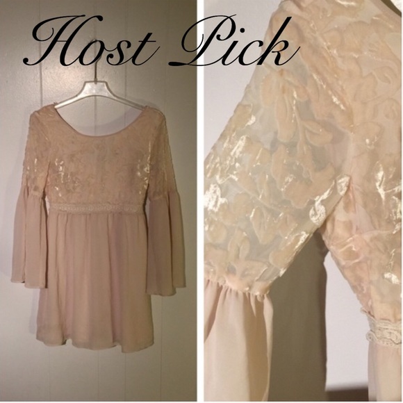Flying Tomato Dresses & Skirts - 🎀HP🎀 Delicate Flying Tomato Boho beige Dress  S