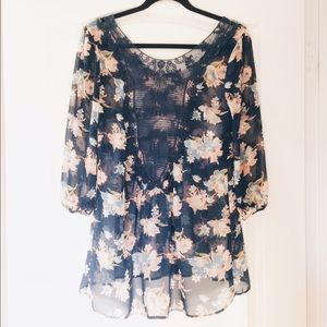 Free People-ish | sheer floral tunic w lace back