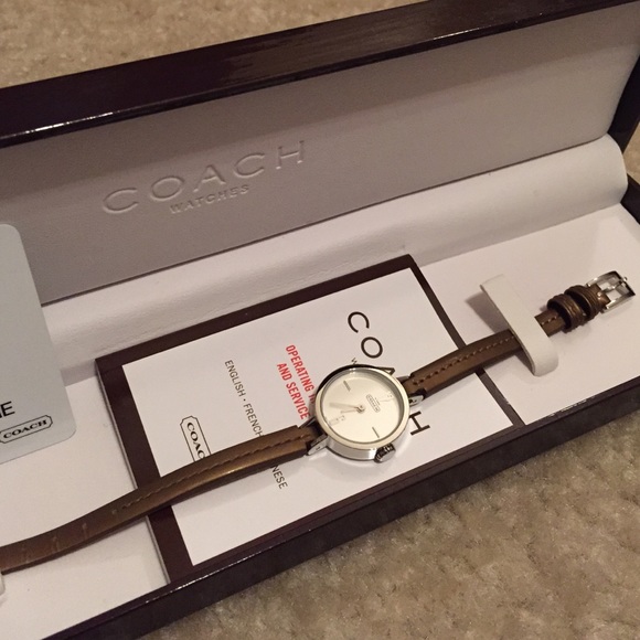 💖Authentic Coach Watch (Bronze Band)💖