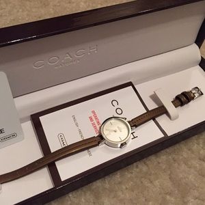 💖Authentic Coach Watch (Bronze Band)💖