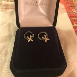 X and O earrings