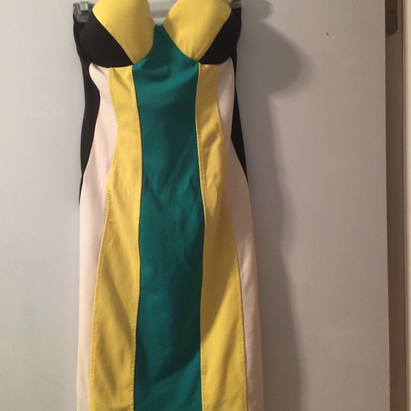 Kardashians dress