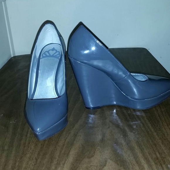 Grey Fergie wedges