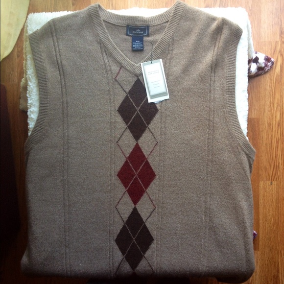 Men's Beige Dockers Argyle Sweater Vest - Size M