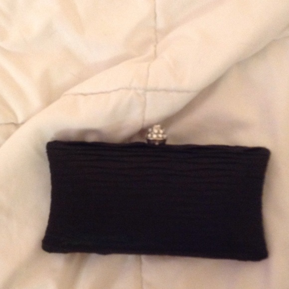 Evening clutch (no brand)