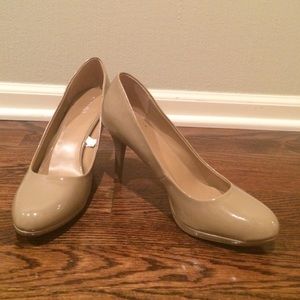 Nude Paton Pumps- BRAND NEW CONDITION