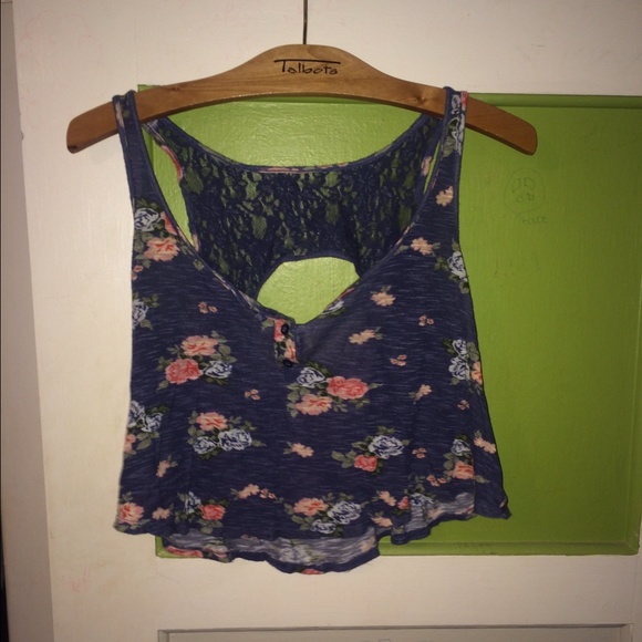 tank too - Picture 1 of 1