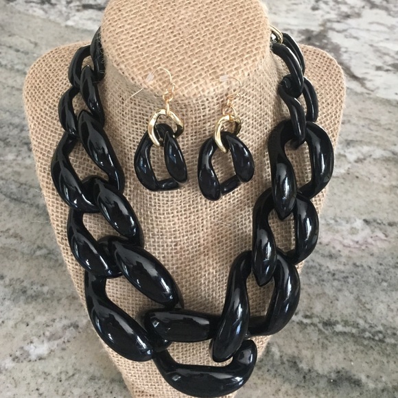 Jewelry - NEW!!! BLACK CHAIN LINK NECKLACE SET