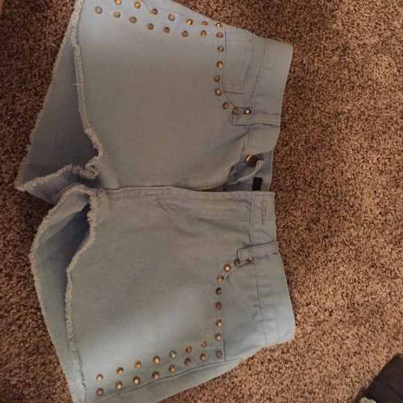 studded shorts ☺️☺️☺️