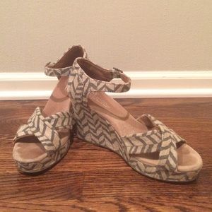 TOMS Strappy Wedges