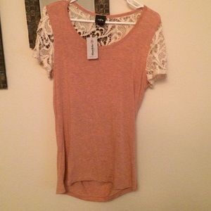 Buckle pink and cream shirt