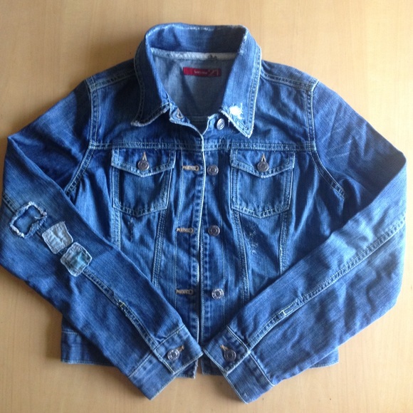 Women's jean jacket