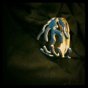 Fashion costume cuff bracelet