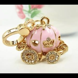 💕Flash Sale 💕 Princess charm !!