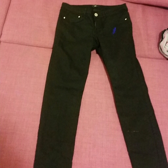 CLOSING CLOSET MAKE ME OFFERS PLEASE