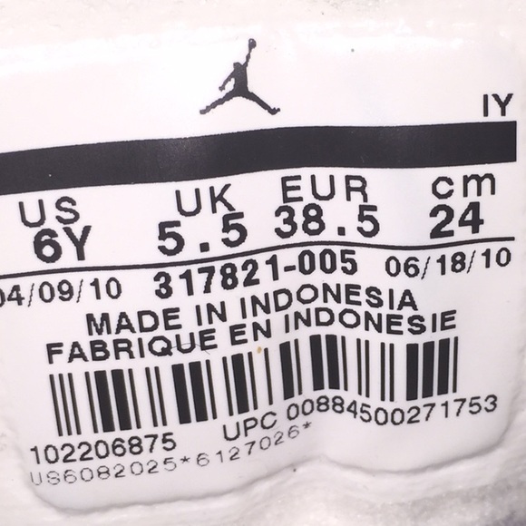 Black Jordans - Picture 3 of 3