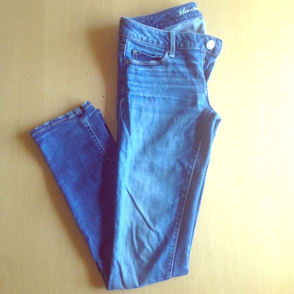 American Eagle women's jeans
