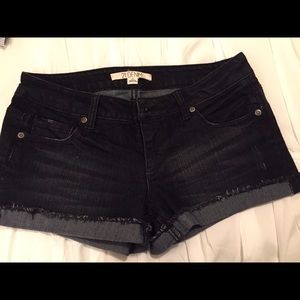 NWOT Black shorts