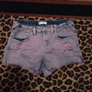 Shorts size Large