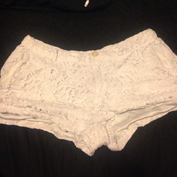 Forever 21 lace shorts