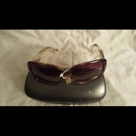 Vera Wang never worn sunglasses