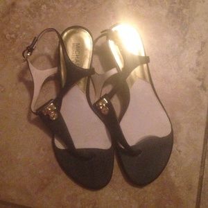 Michael kors sandals sz 8 black gold mk buckle