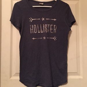 Grey heart arrow hollister shirt