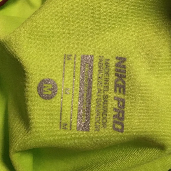 Nike shirt - Picture 3 of 3