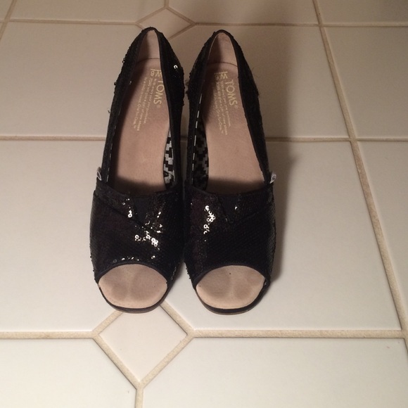 Toms size 6 black sequin wedges