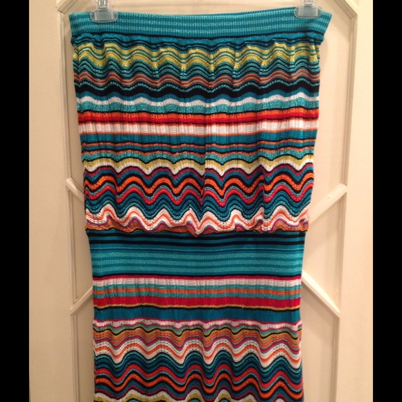 Strapless knit dress