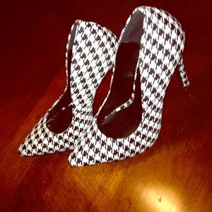 Micheal Antonio Houndstooth Pumps🔥🏁👠