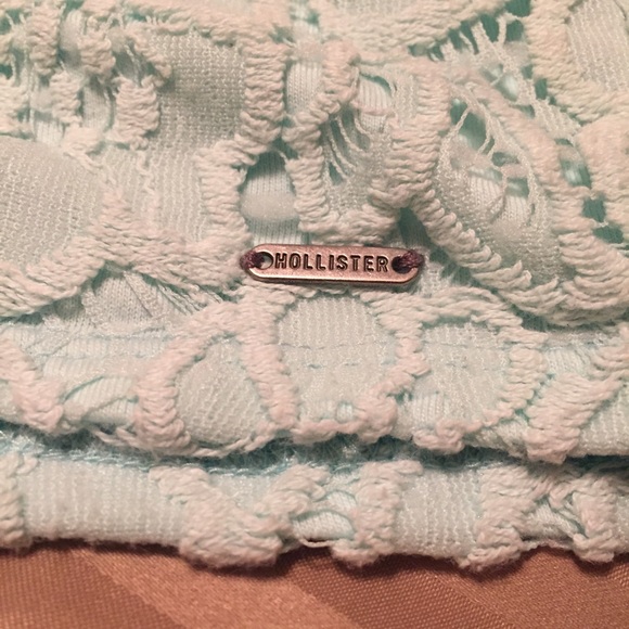 Teal lace high waisted hollister shorts - Picture 2 of 2