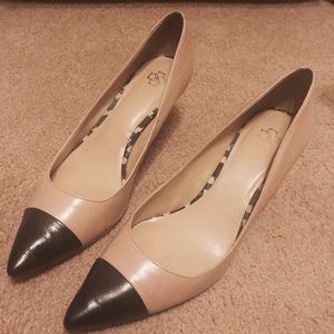 Ann Taylor Nude and Black Pumps