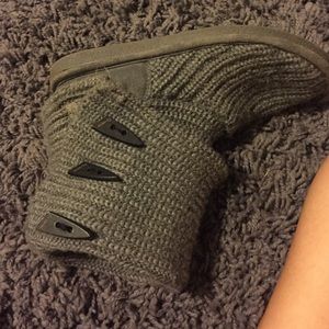 bearpaw knit
