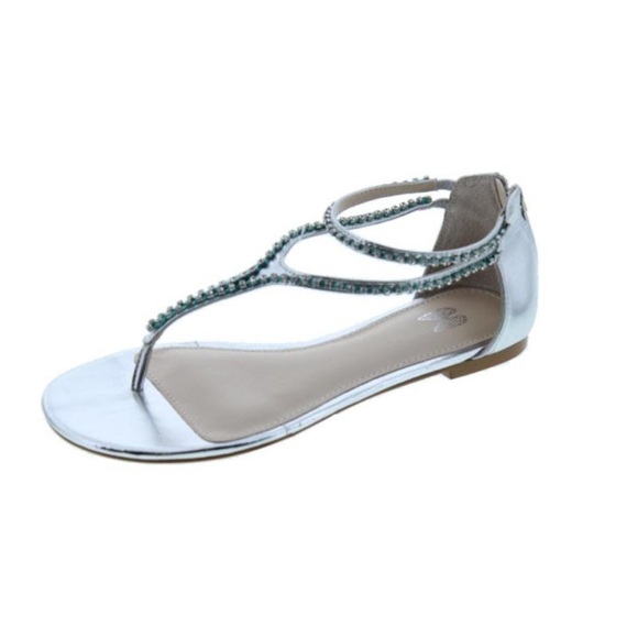 FAMOUS CATALOG Silver Rhinestone Flats Thong.