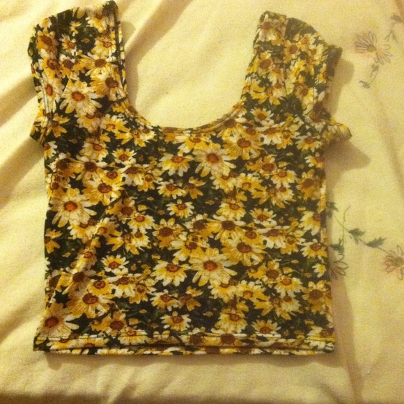 Flowered crop top