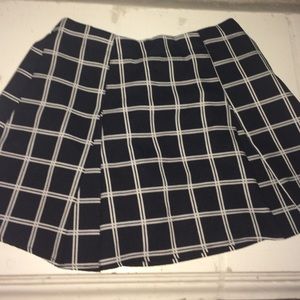Pleated grid skirt