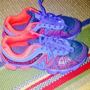 Boys blue new balance sneakers Sz 1.5 y