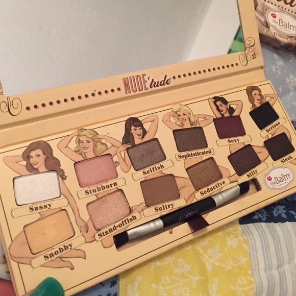 Nude Tude Makeup Palette - Picture 3 of 4