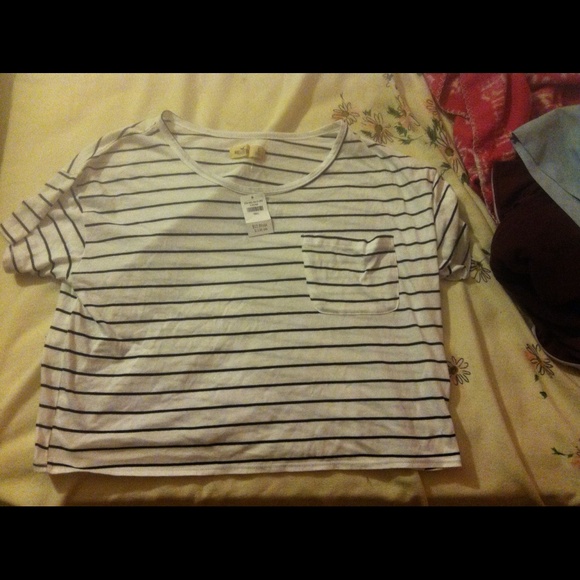 Hollister boxy top
