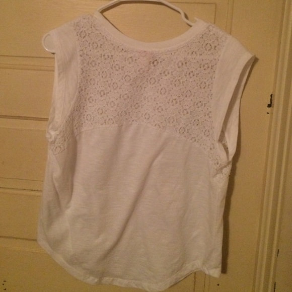 Lace Target Tank Top - Picture 3 of 3