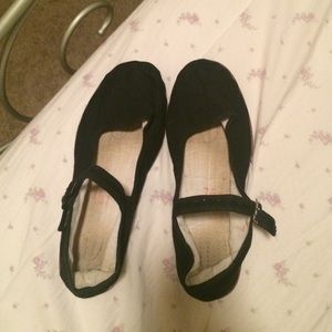 Urban Outfitters Mary Jane flats