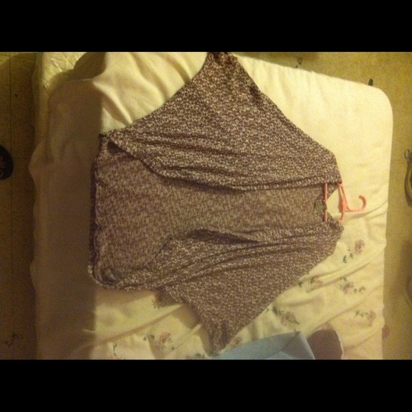 Red and white caradgain